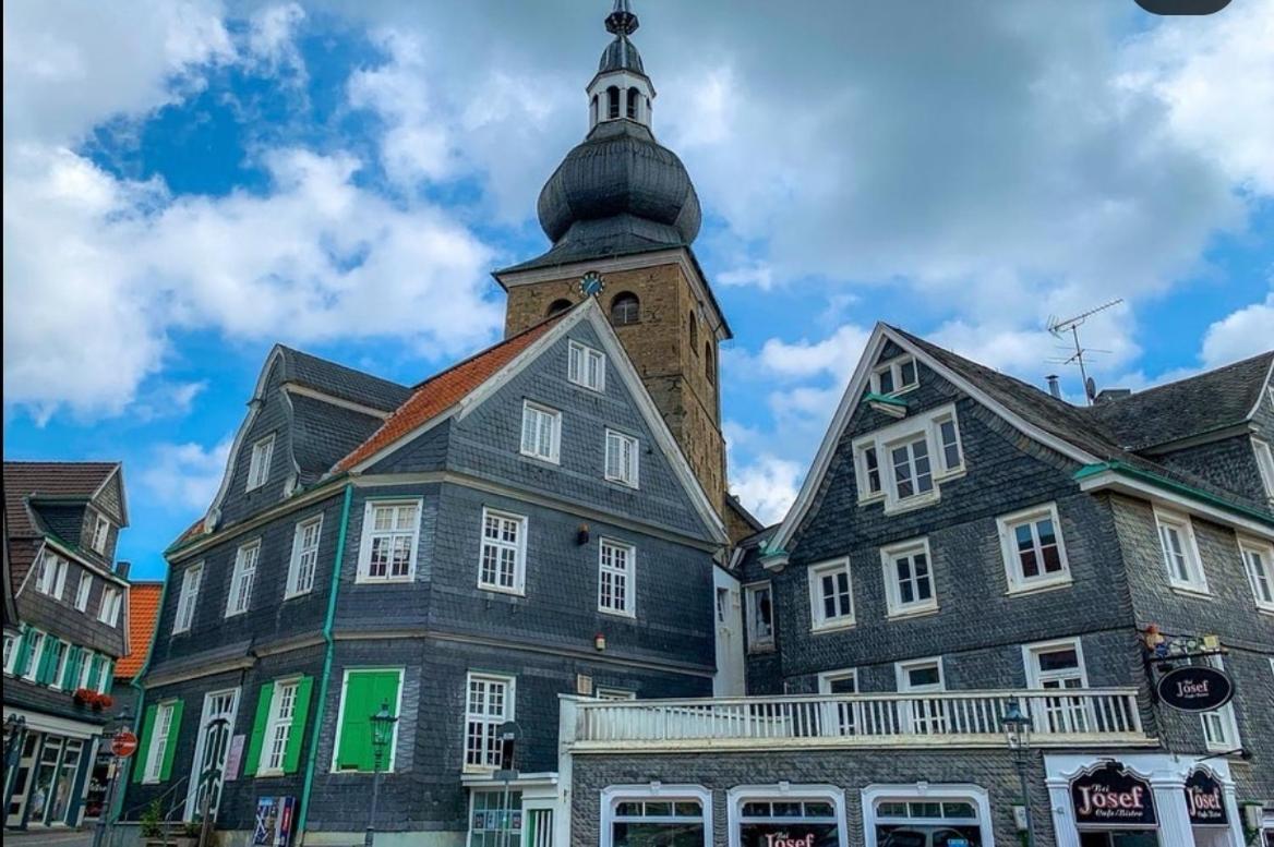 Am Roentgenmuseum Apartment Remscheid Bagian luar foto