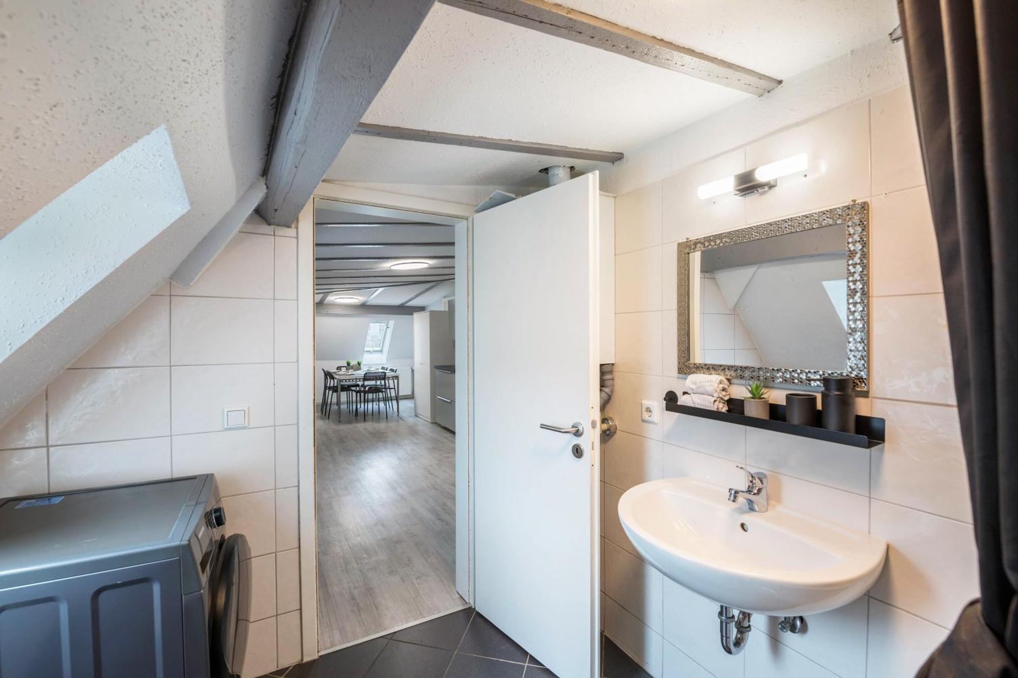 Am Roentgenmuseum Apartment Remscheid Bagian luar foto